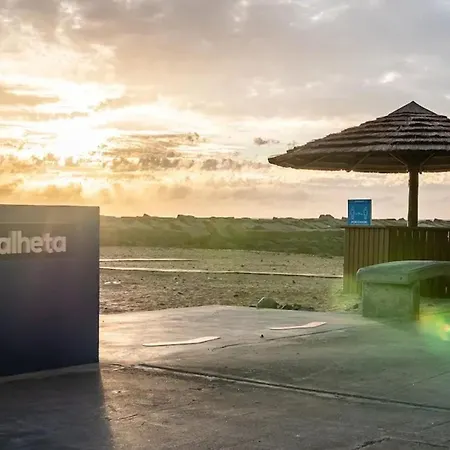بيت للعطل Seaside House In Estreito *