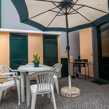 Seaside House In Estreito *