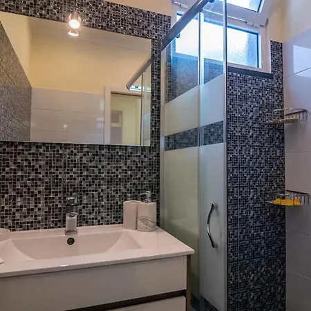 Seaside House In Estreito *