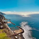 Seaside House In Estreito Estreito Da Calheta