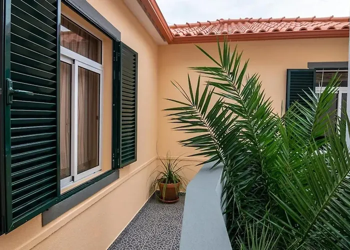 Seaside House In Estreito Дом отдыха Estreito Da Calheta