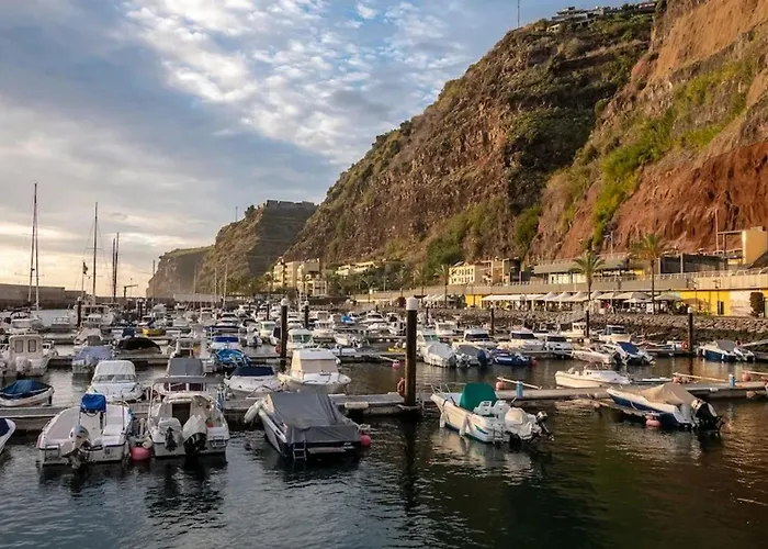 Дом отдыха Seaside House In Estreito *