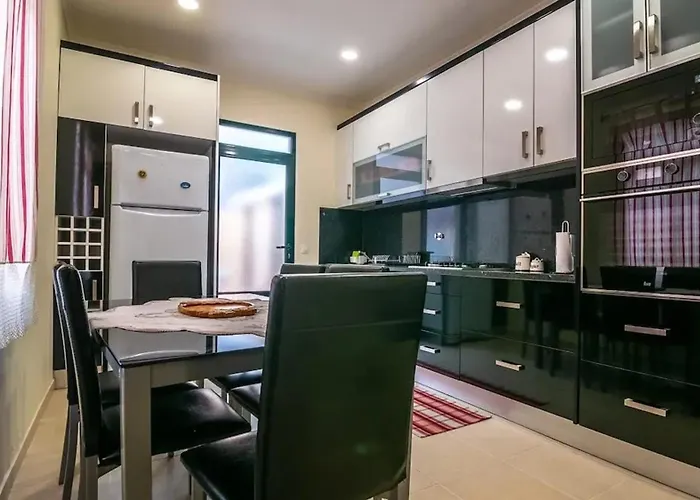 Seaside House In Estreito * Estreito Da Calheta