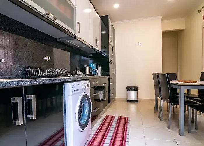 Seaside House In Estreito Дом отдыха *