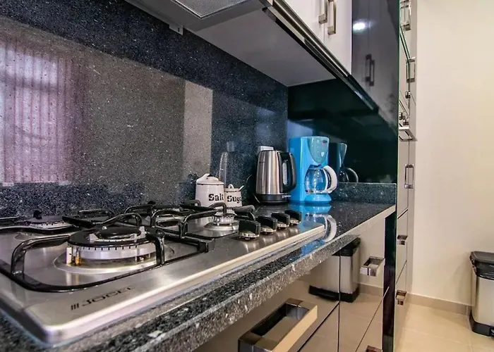 Seaside House In Estreito Estreito Da Calheta